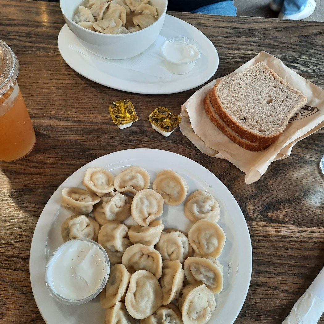Cinderella Bakery & Cafe 3